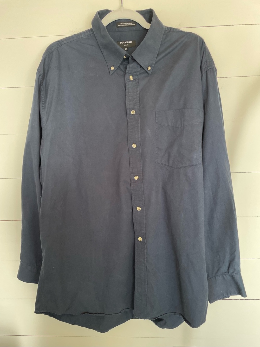 Dockers Men's Dark Blue Button-Down Shirt Size XL